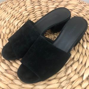 Vince Rachelle 2 Black Suede Slides